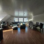 Апартаменты Gemuetliche Mit Blick In Wiesen