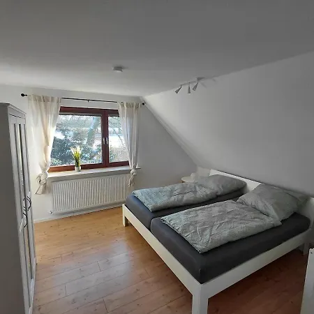 Gemuetliche Mit Blick In Wiesen